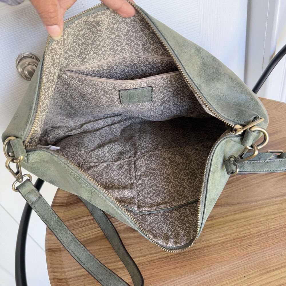Joy Susan Synthetic Leather Green Shoulder Bag - Picture 8 of 16